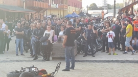 Zakończenie Sezonu Motocyklowego w Miasteczku Twinpigs w Żorach