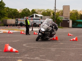 Skuteczny kurs doszkalający dla motocyklistów w MotoRat